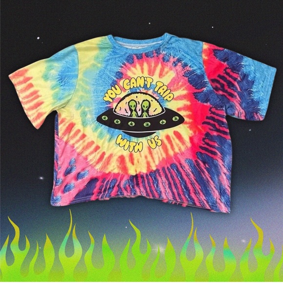 👽🛸 You Can’t Trip With Us tie-dye relaxed crop tee alien UFO - Picture 5 of 6